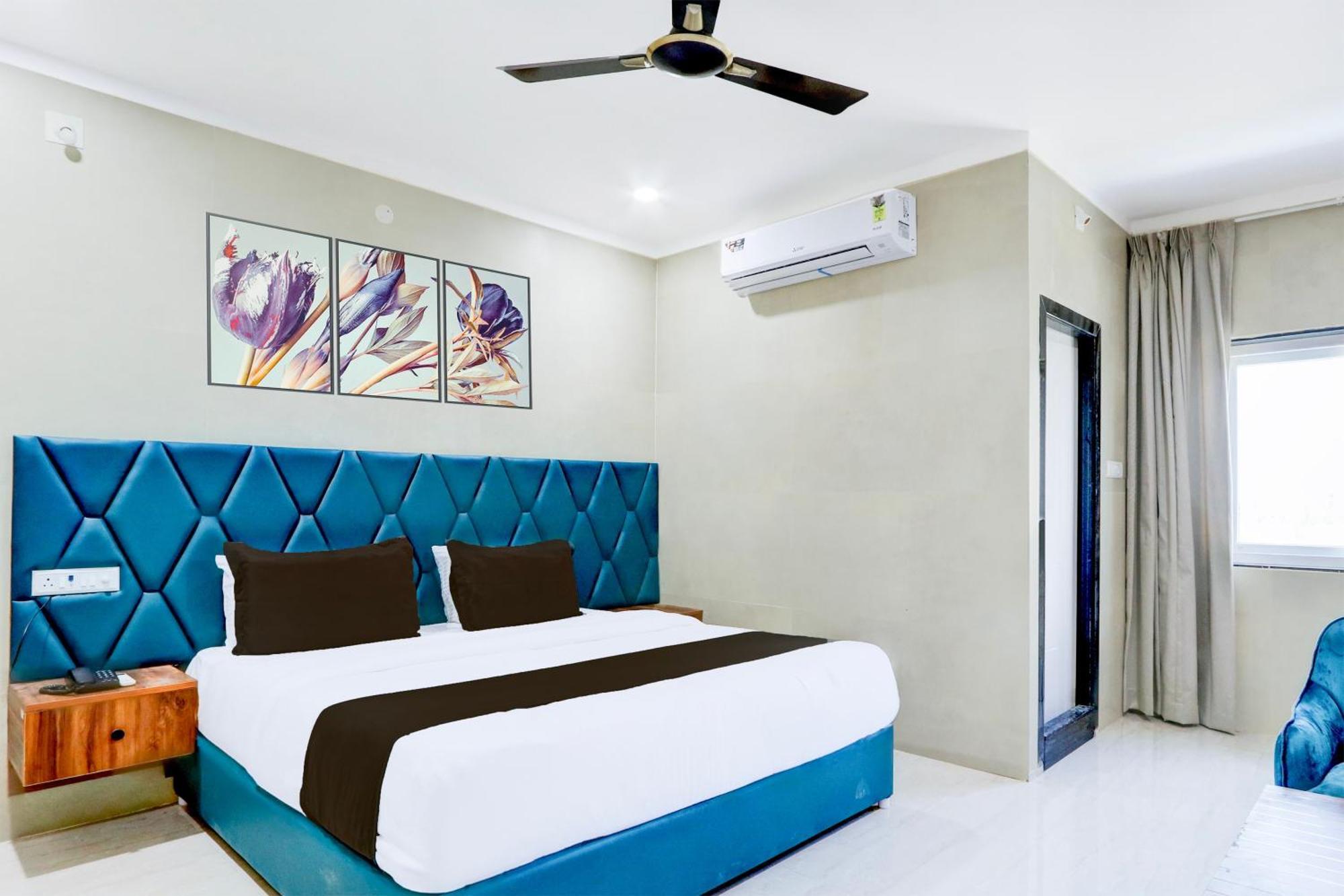 Hotel O Pr Grand Khammam Exteriér fotografie