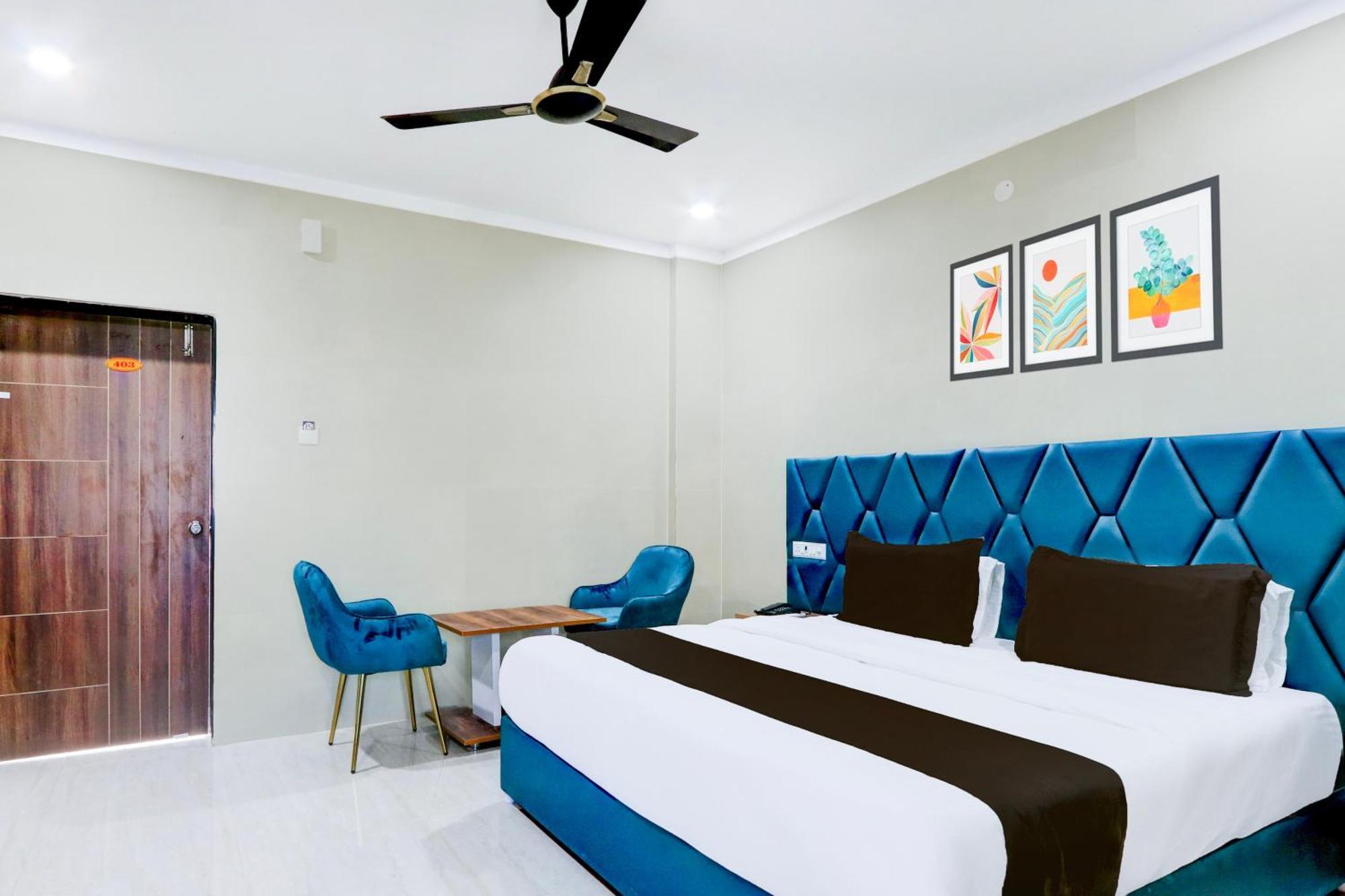 Hotel O Pr Grand Khammam Exteriér fotografie